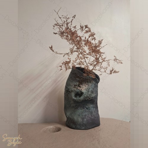 گلدان دفرمه تک نسخه (مجموعه انزوای آبی)